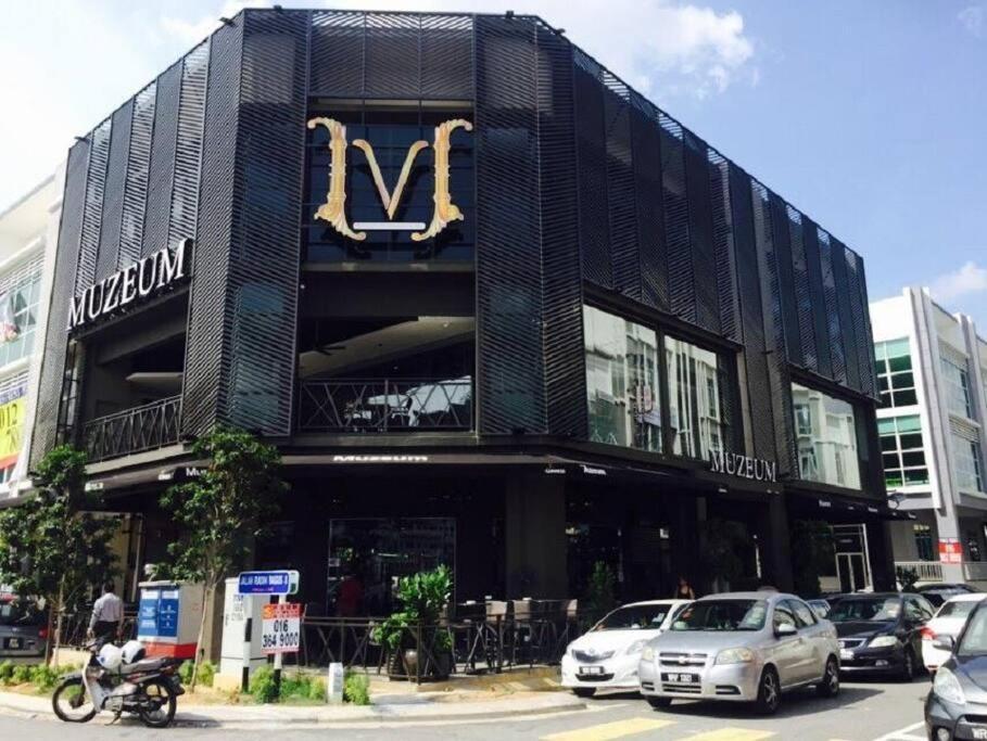 10pax 4 Hidden Gem Sri Petaling 3 Min Bukit Jalil Stadium Pangsapuri Kuala Lumpur