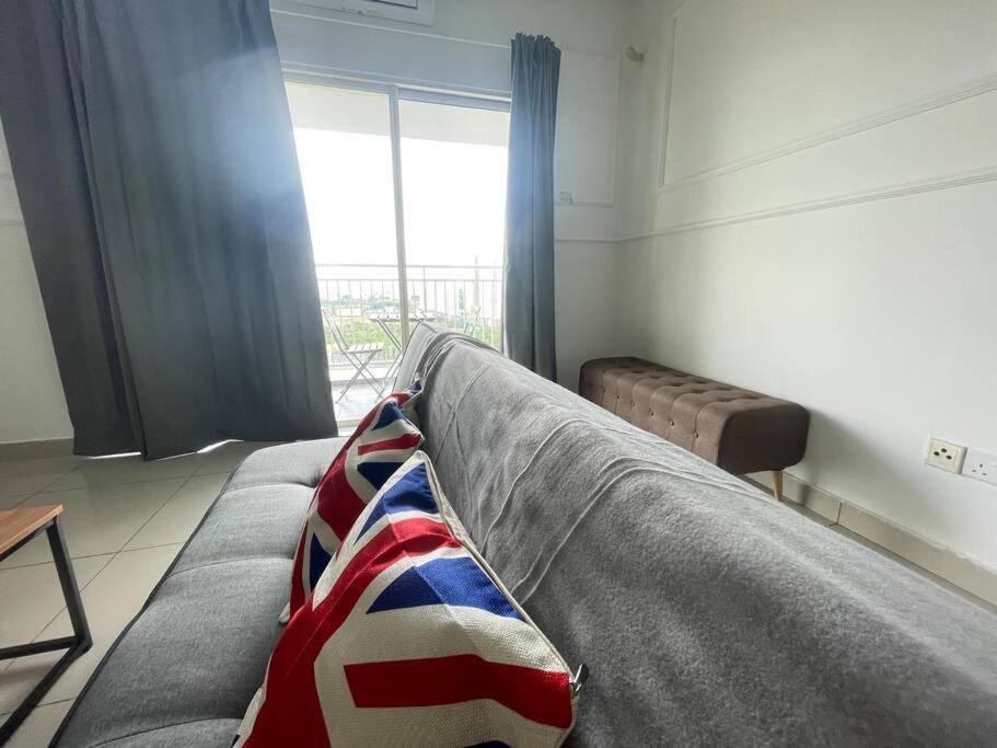 10pax 4 Hidden Gem Sri Petaling 3 Min Bukit Jalil Stadium Pangsapuri Kuala Lumpur