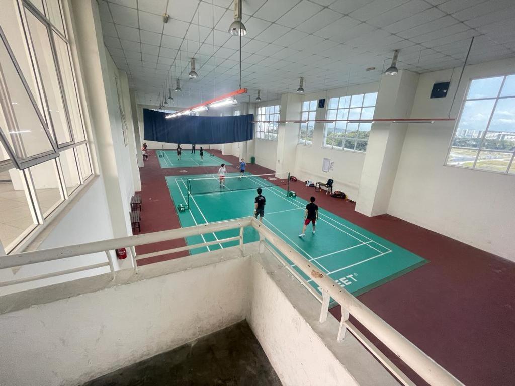 Pangsapuri 10pax 4 Hidden Gem Sri Petaling 3 Min Bukit Jalil Stadium